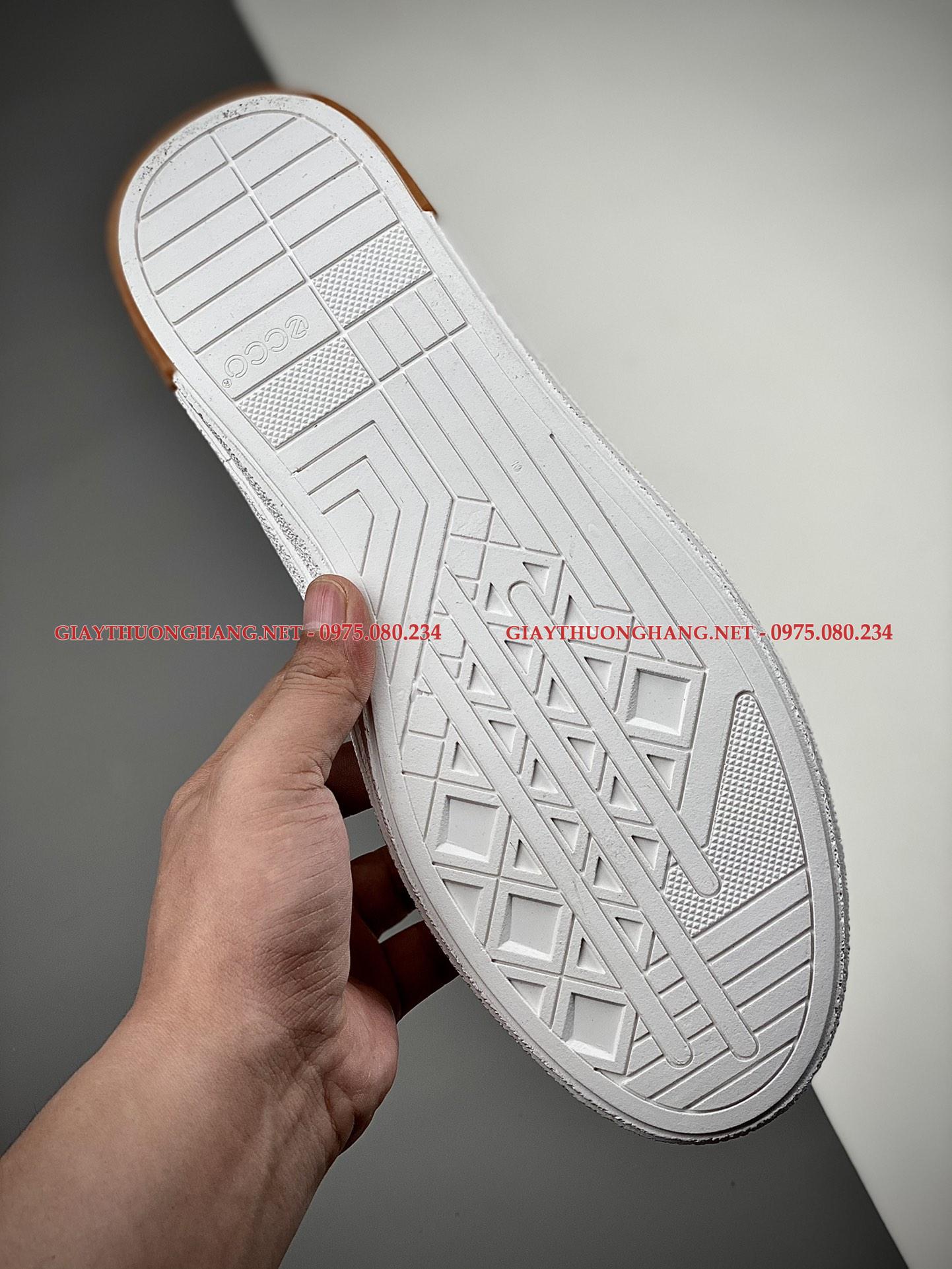z3585656652800_5e61a0f05e3e22b2ccc578b6b421947e
