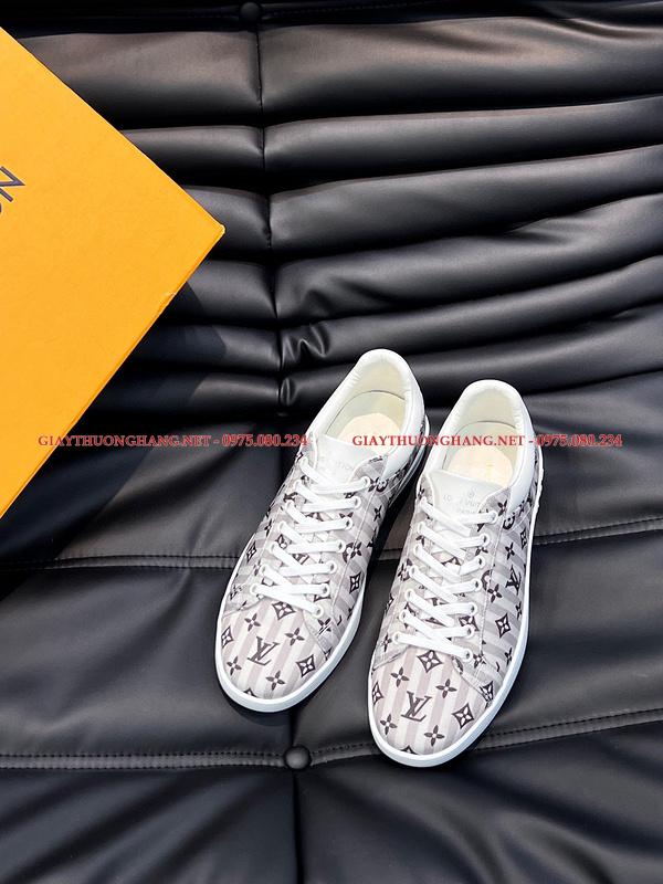 Giày nam trending 2023 hãng LV mã BC215 Giày nam trending 2023 hãng LV mã BC215