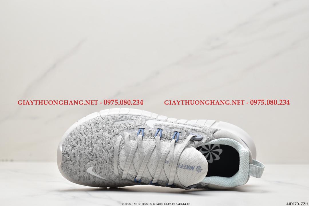 z4372366473383_575dda5797524f76a884f06e5bda1136
