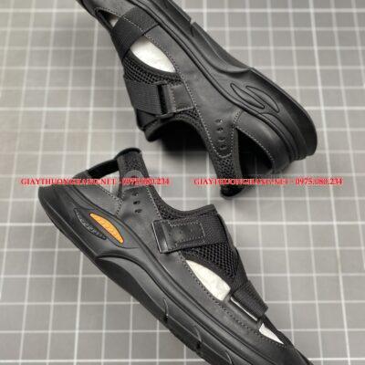 Giày rọ ECCO màu đen năm 2023 mã BK583442