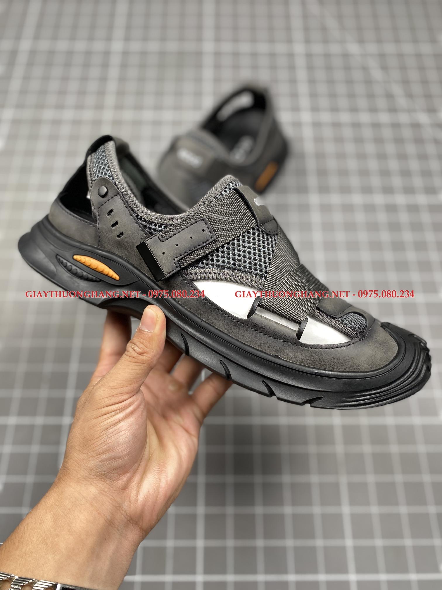 Giày rọ ECCO màu xám đen năm 2023 mã BK583441 Giày rọ ECCO màu xám đen năm 2023 mã BK583441