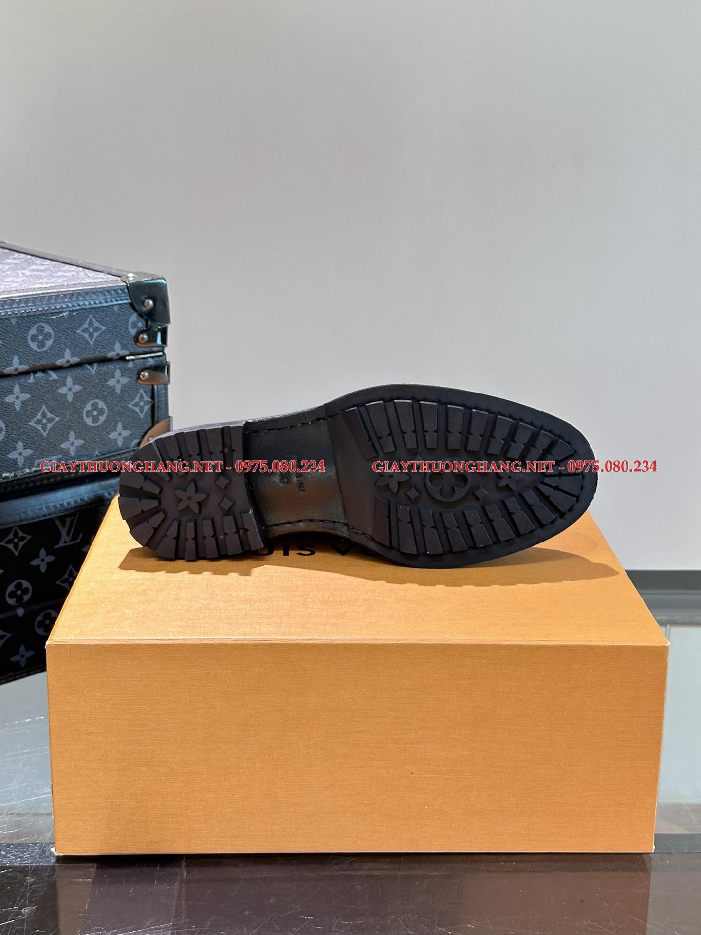 Giày lười LV 2024 cao cấp đủ hộp, mã số BC229 Giày lười LV 2024 cao cấp đủ hộp, mã số BC229