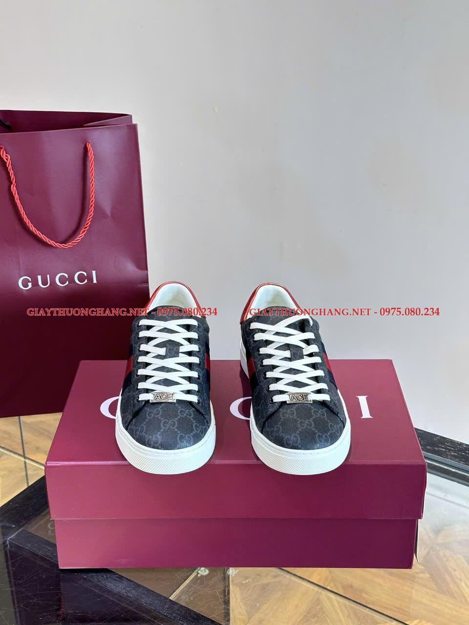 z6000908118638_ad7a61d669a2e9e4a59cd18aea251aaa